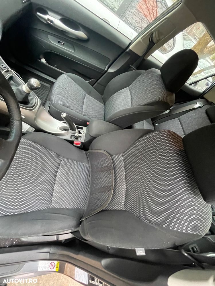 Toyota Auris - 10