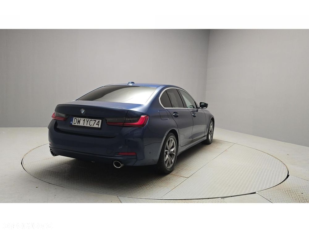 BMW Seria 3 320d xDrive - 5
