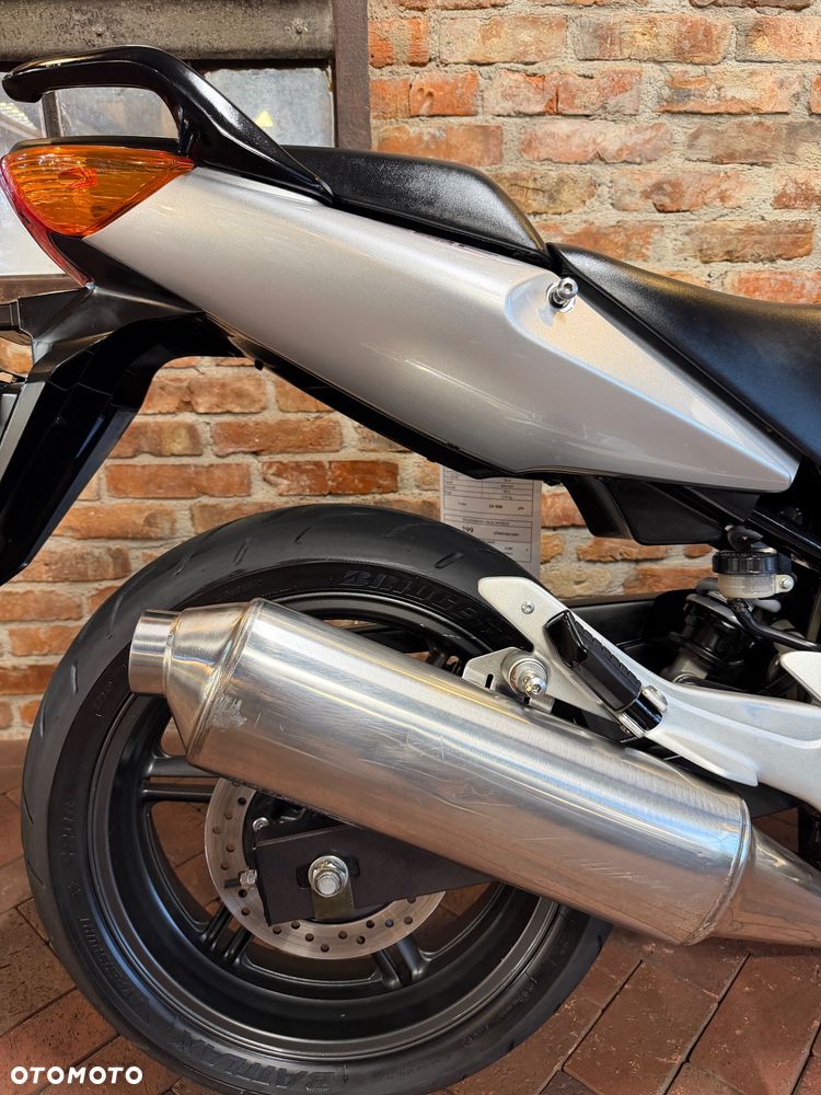 Honda CBF - 28