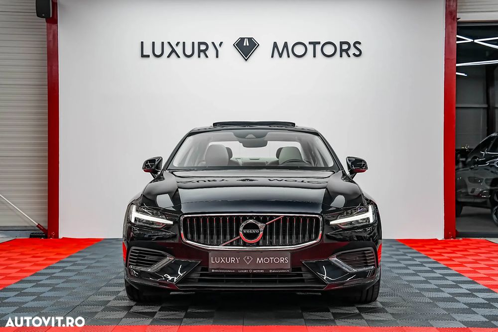 Volvo S60 T8 eAWD Momentum Pro - 3