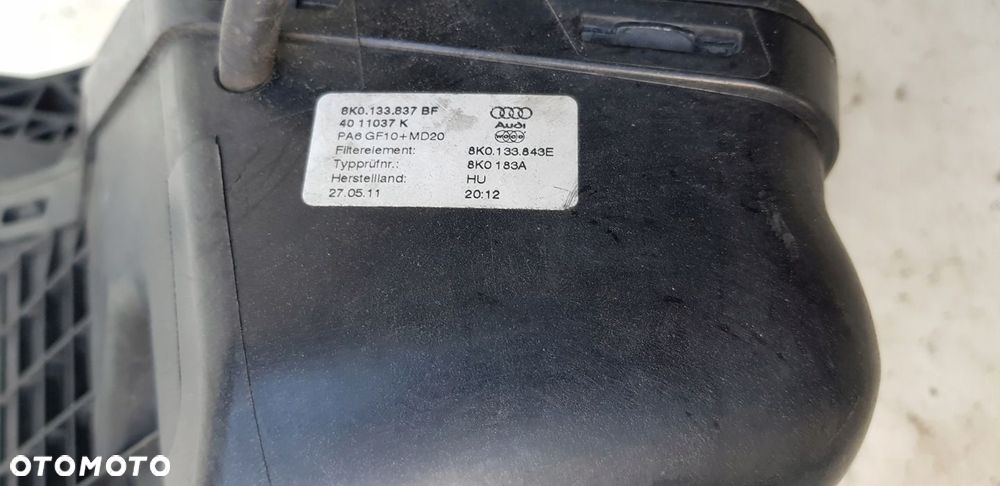 obudowa dolot powietrza Audi A4 B8 2.0 TDI - 9