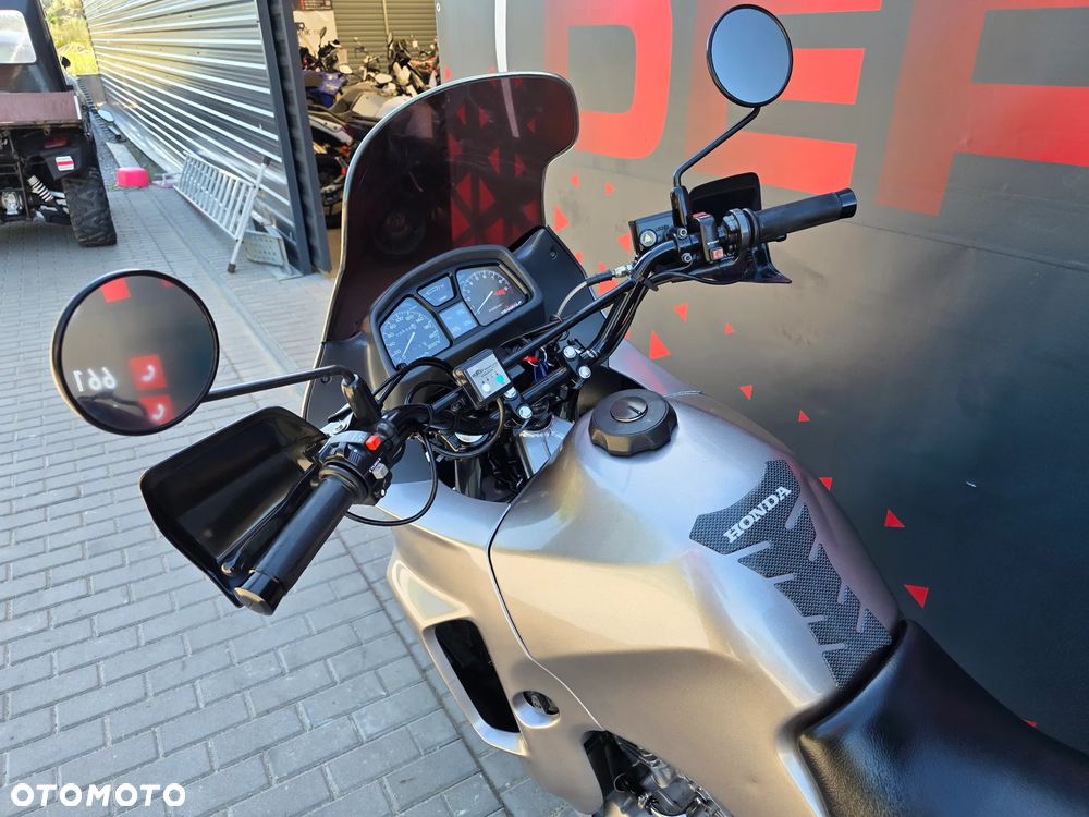 Honda XL - 11
