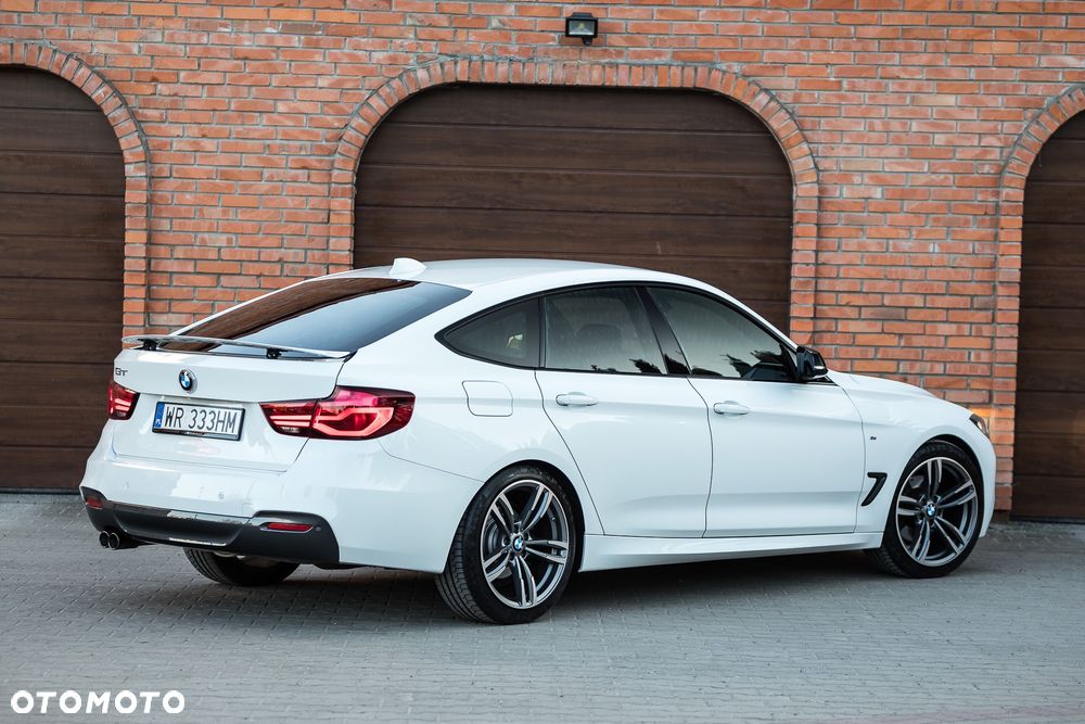 BMW 3GT 330i xDrive M Sport - 8