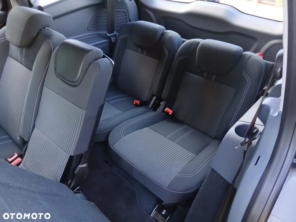 Ford Grand C-MAX 1.6 TDCi Titanium - 36