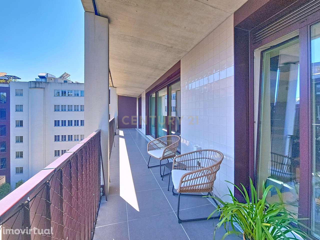 Apartamento T4 com 4 Suites no Edifício do Bonjardim - Porto - Grande imagem: 2/30