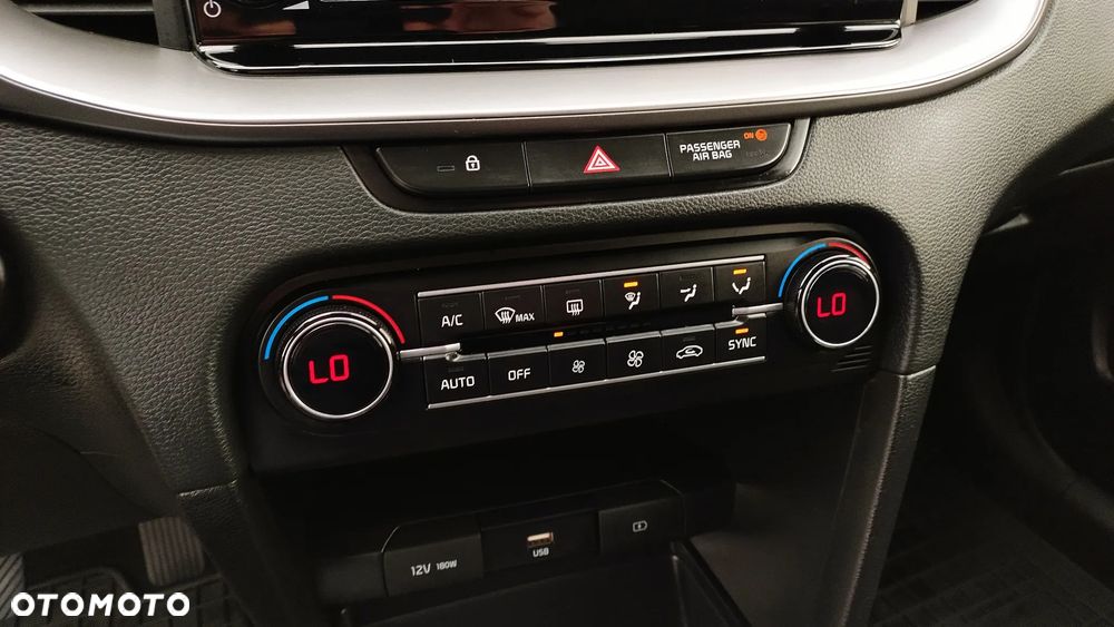 Kia Ceed 1.5 T-GDI M - 11
