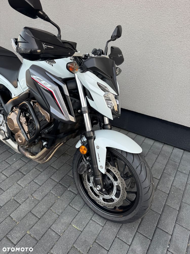 Honda CB - 8