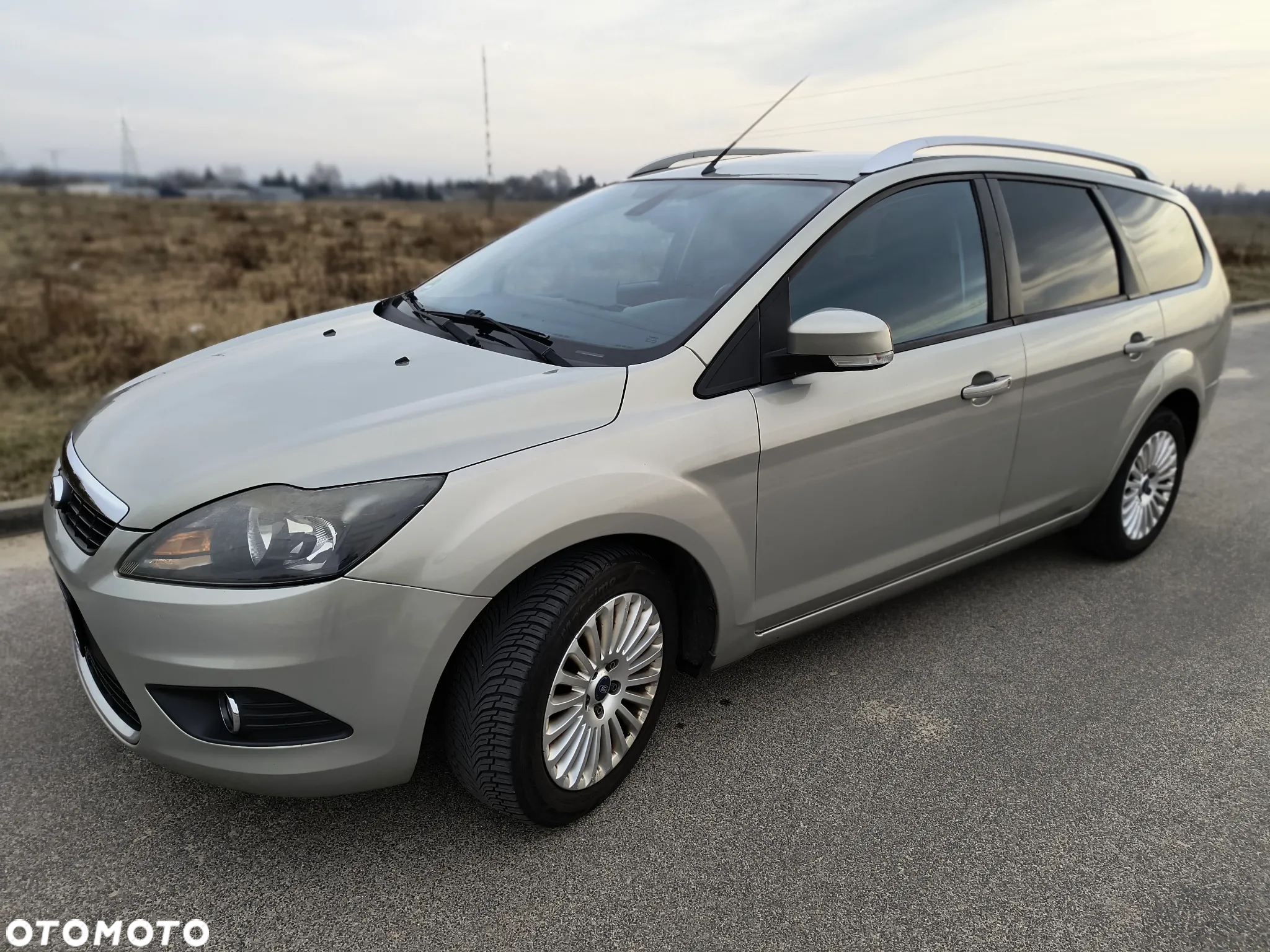 Ford Focus 1.6 16V Ghia - 6