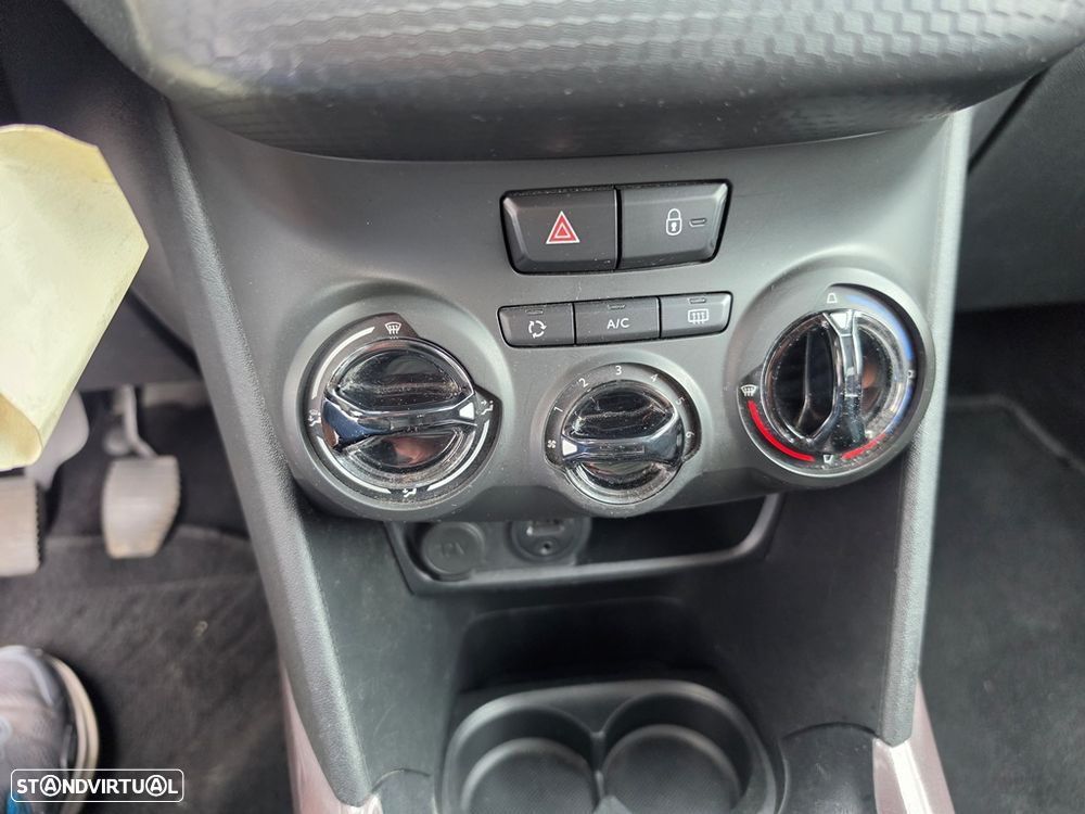 Peugeot 2008 PureTech 82 Style - 12