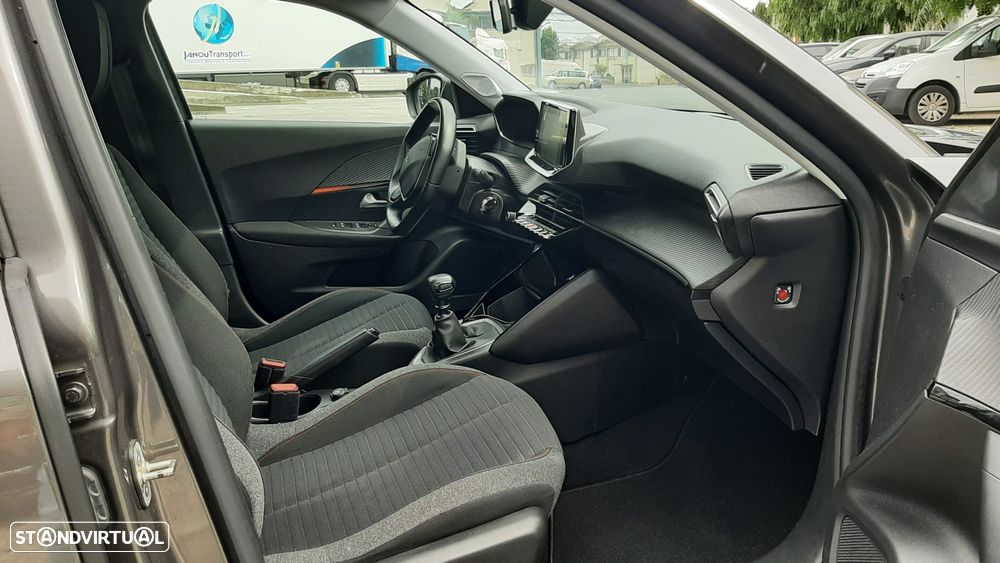 Peugeot 2008 1.2 PureTech Active Pack - 29