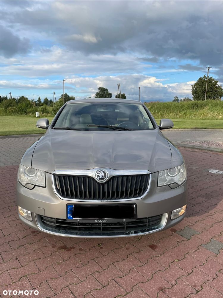Skoda Superb 2.0 TDI Platinum DSG - 1