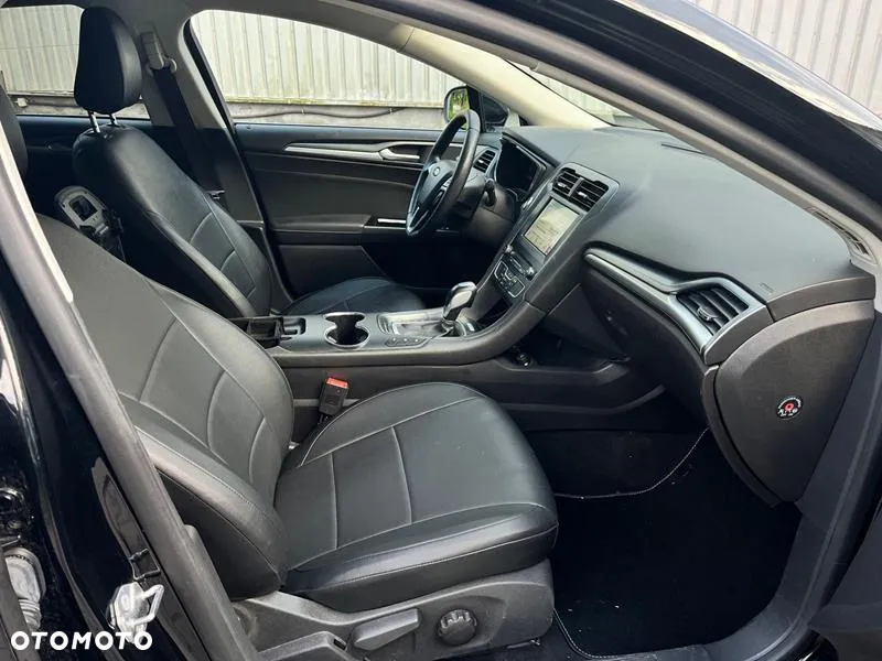 Ford Mondeo - 16