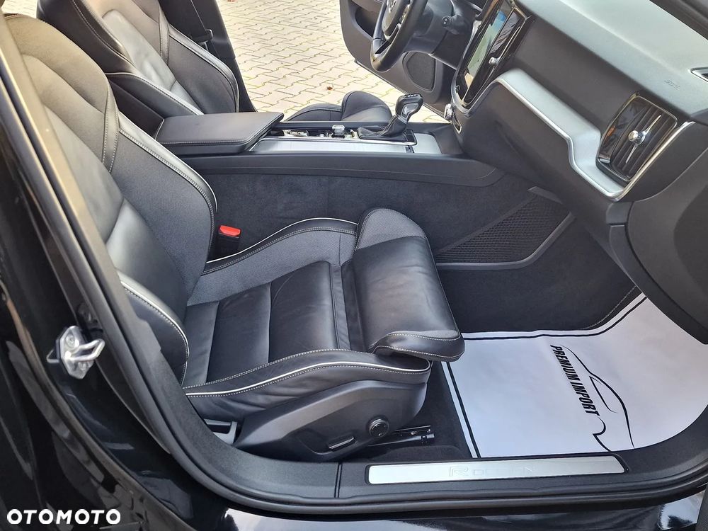 Volvo V60 D3 Geartronic R-Design - 10