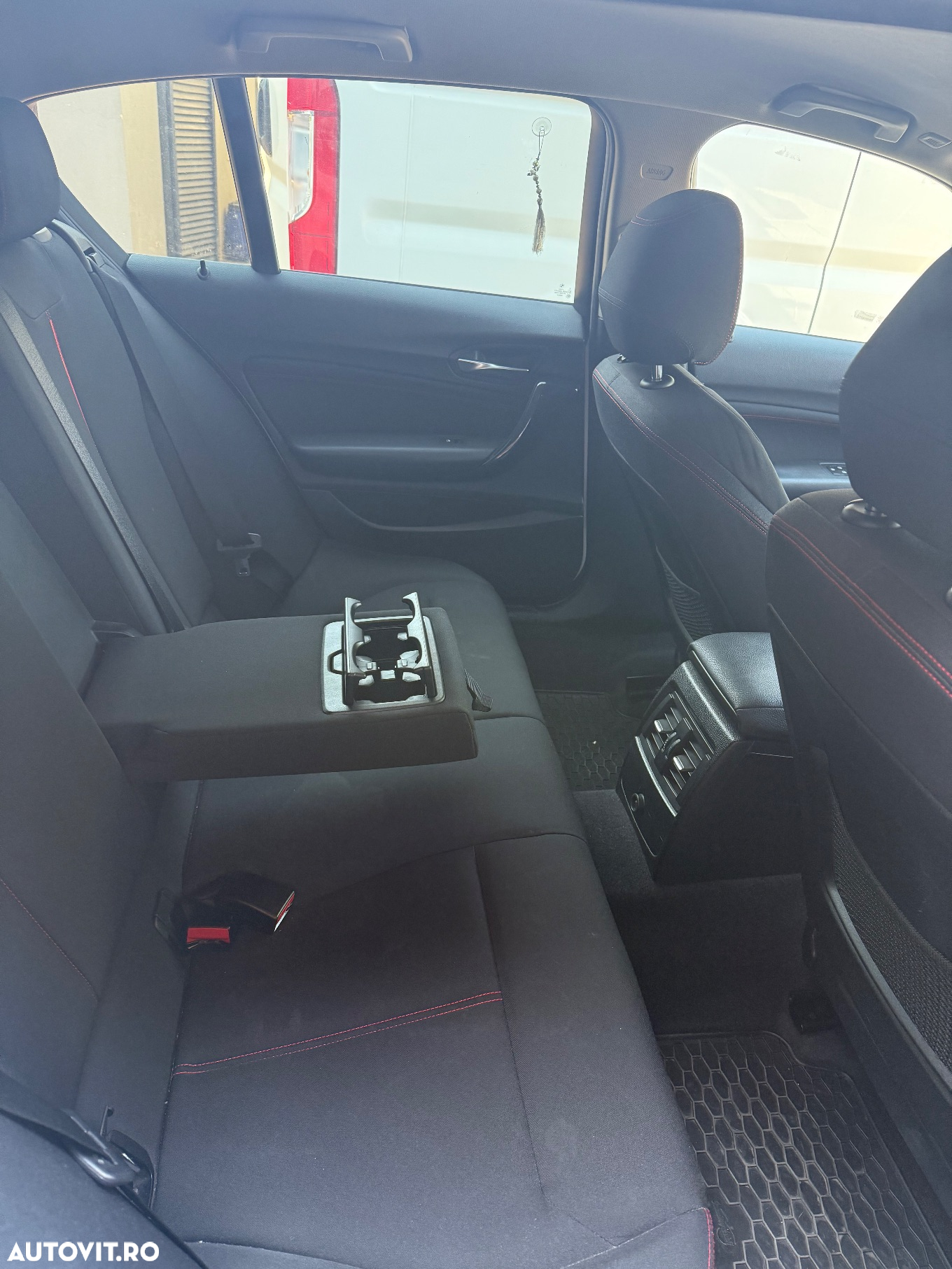 BMW Seria 1 114i - 14