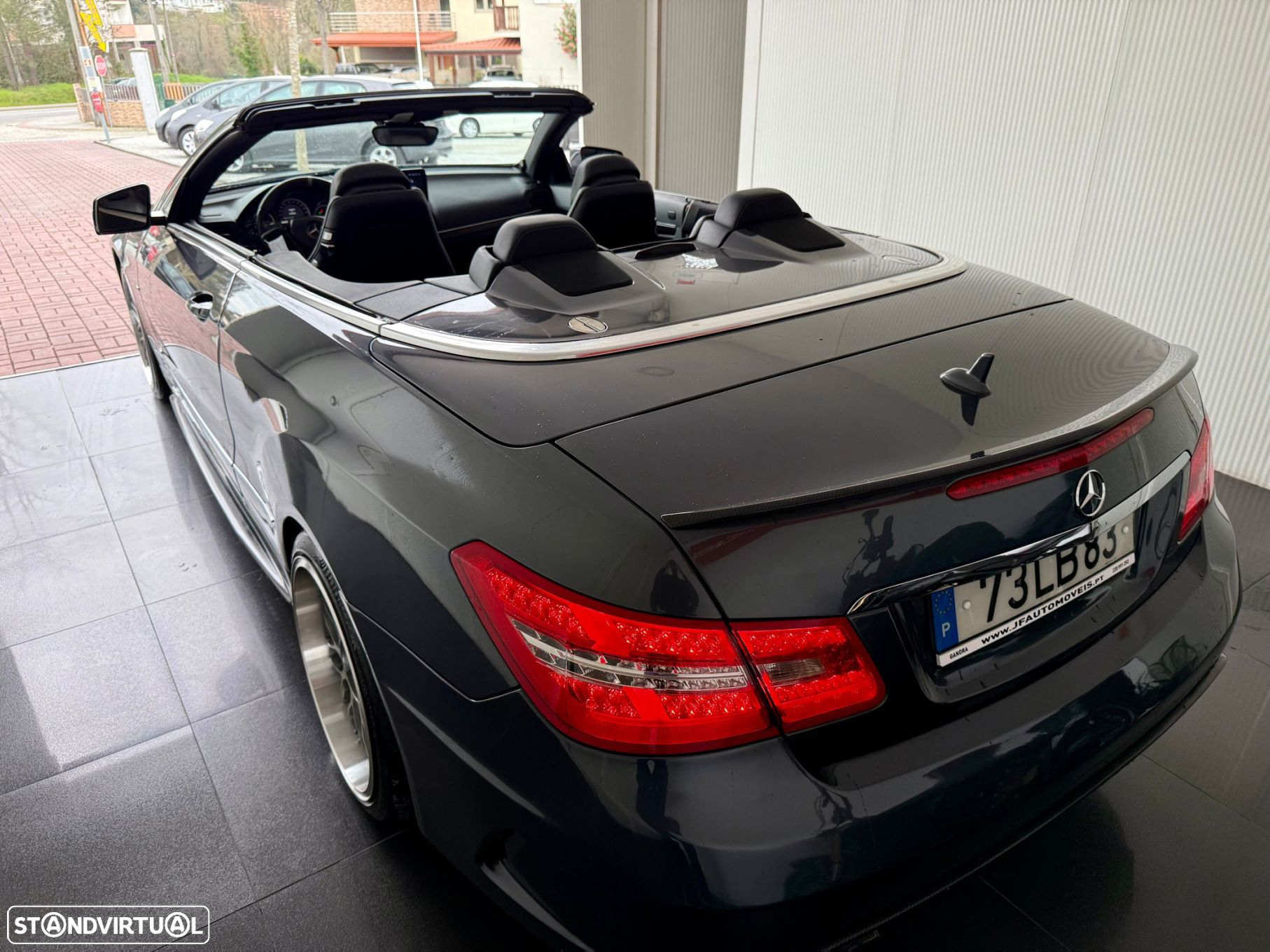 Mercedes-Benz E 220 CDi Avantgarde BlueEfficiency - 16