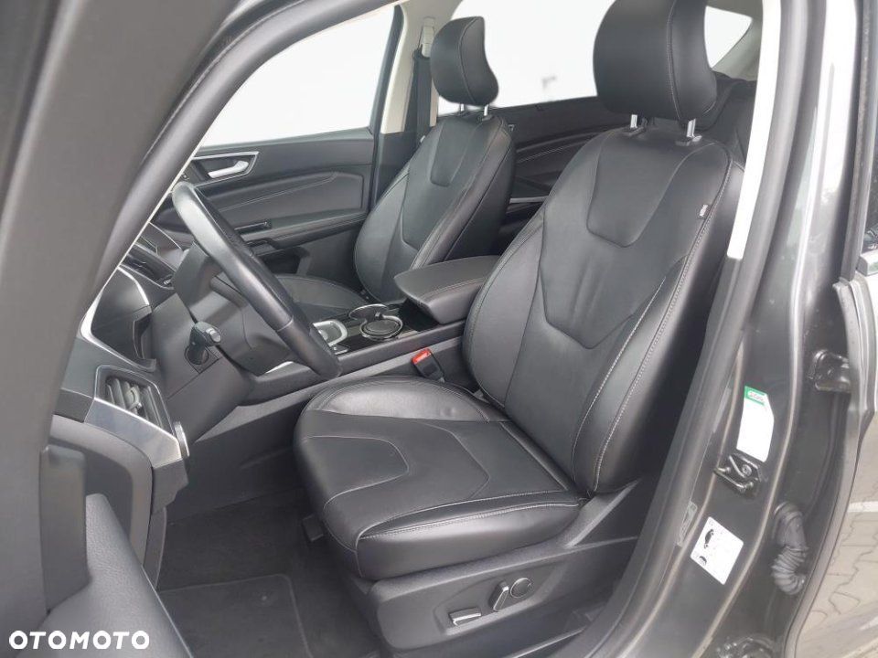 Ford S-Max - 13