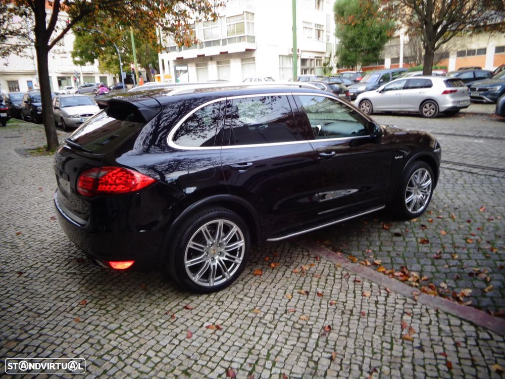 Porsche Cayenne S - 13