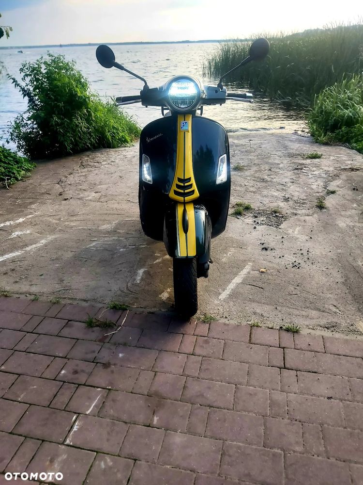 Piaggio Vespa - 12