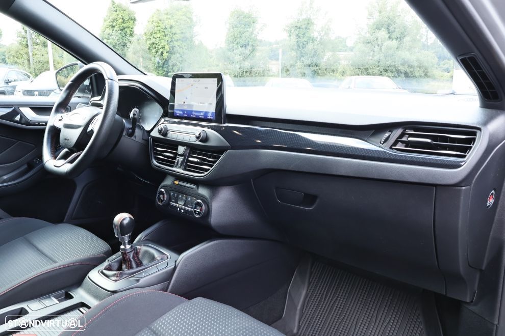 Ford Focus SW 1.0 EcoBoost ST-Line - 13