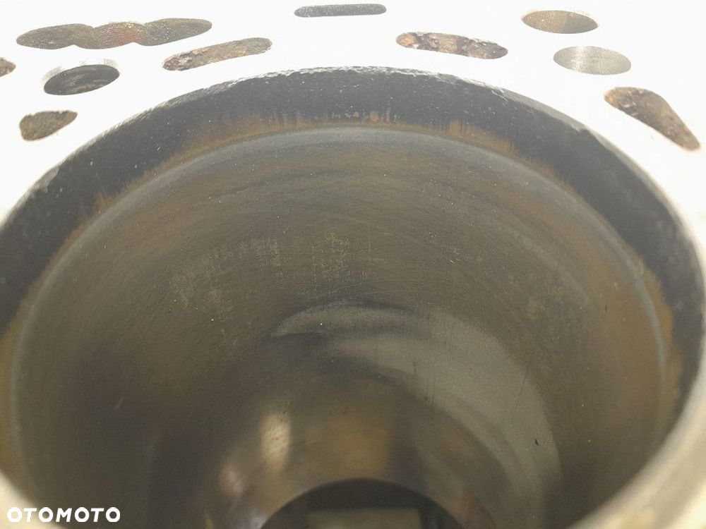 VW PASSAT B8 2.0 TDI 150 KM CRLB BLOK SILNIKA 03N023A 03N103011A - 5