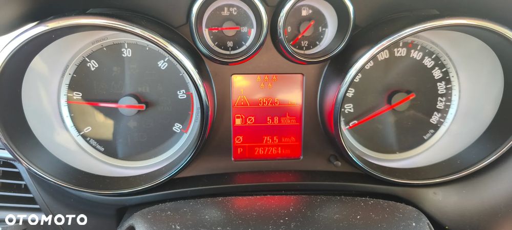 Opel Zafira - 16