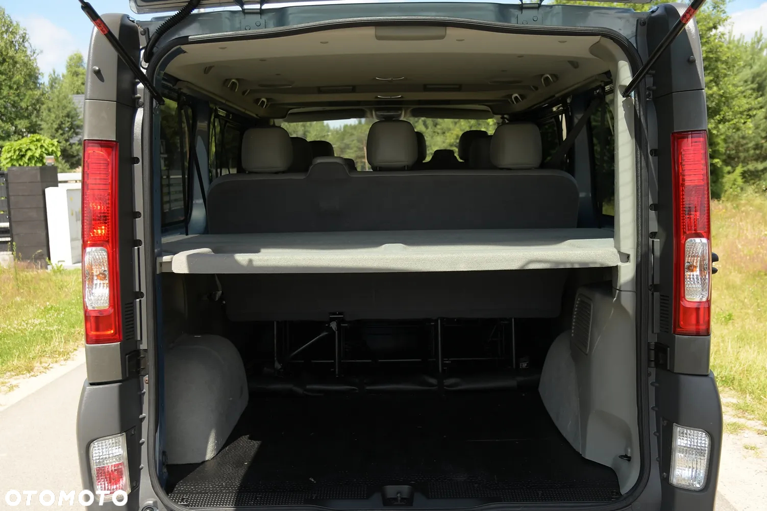 Opel Vivaro L2H1 2.9t - 13
