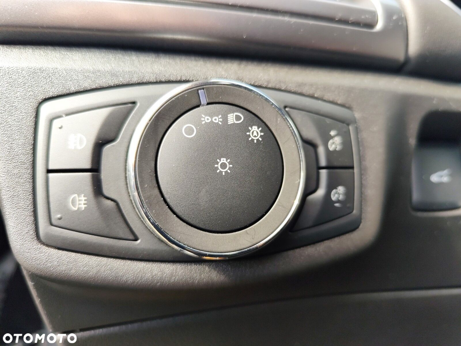 Ford Mondeo - 26
