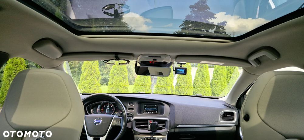 Volvo V40 D2 Summum - 2