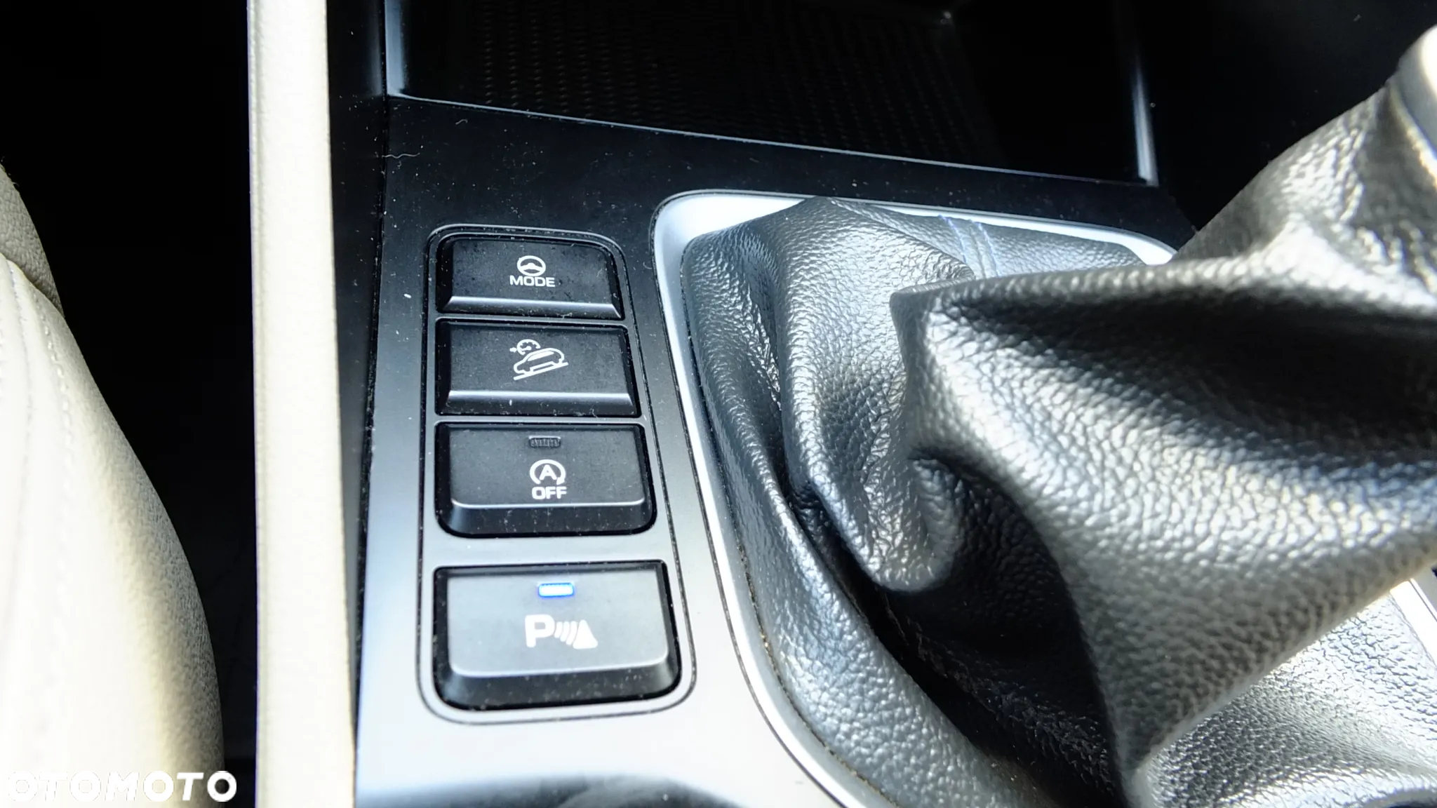 Hyundai Tucson 1.7 CRDI BlueDrive Style 2WD - 35