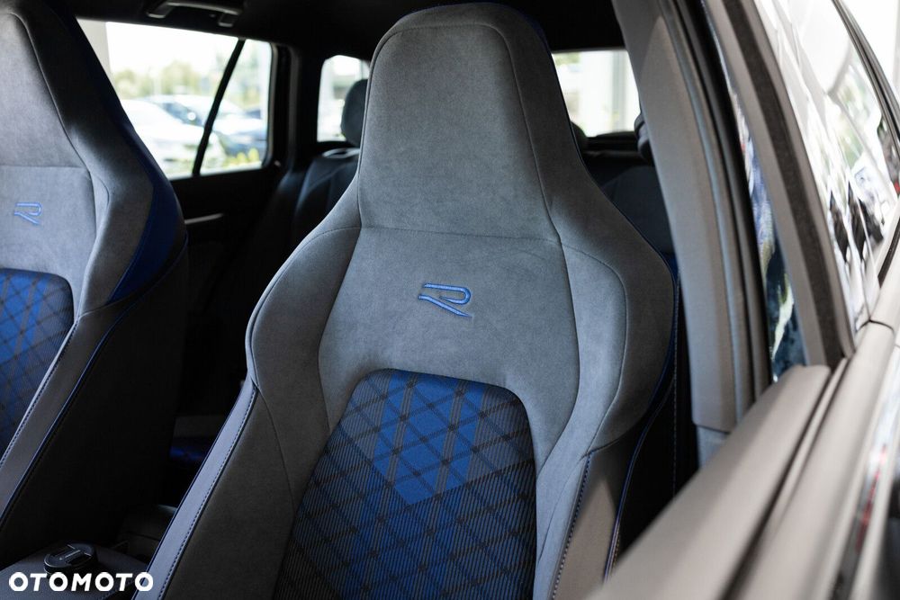 Volkswagen Golf Variant - 14