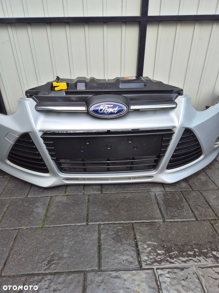 Zderzak przód przedni Ford Focus MK3 rok 11 kod lak 0B OB kompletny - 3