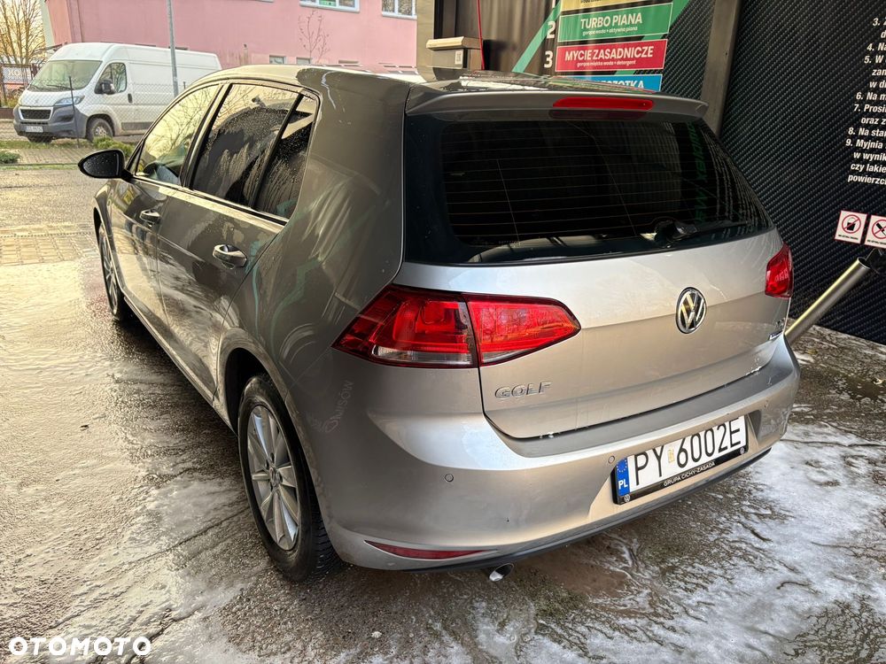 Volkswagen Golf 1.6 TDI BlueMotion Comfortline - 3