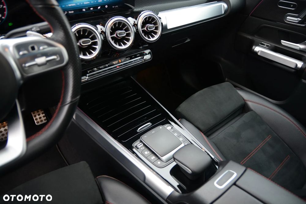 Mercedes-Benz GLB 200 AMG Line 7G-DCT - 20