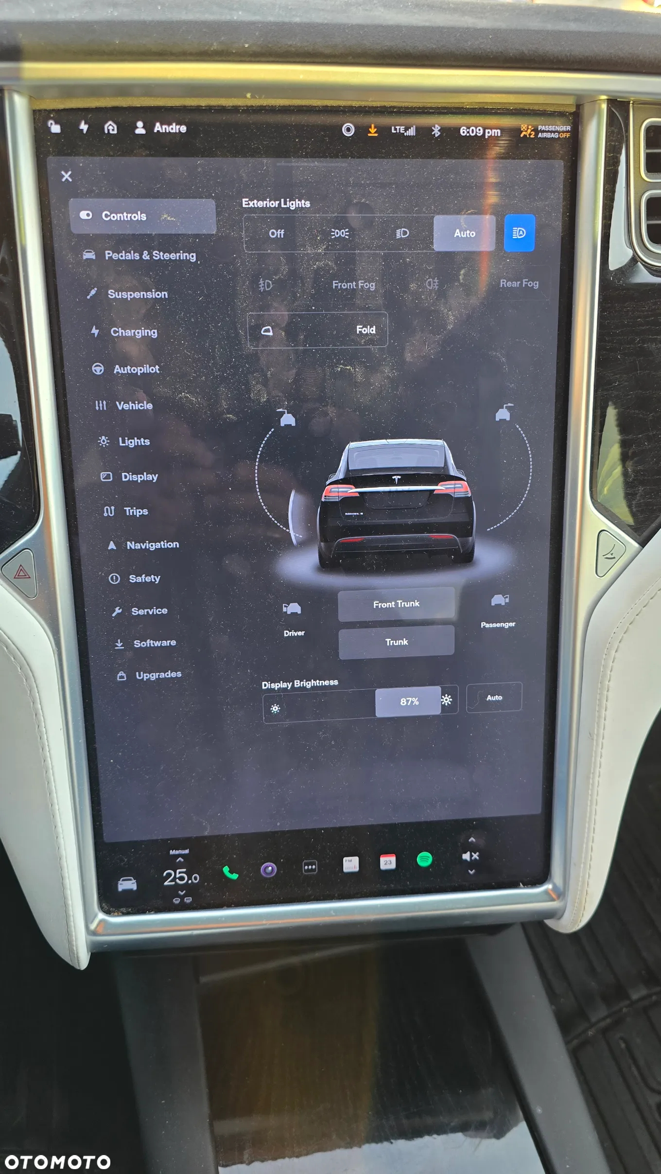 Tesla Model X Long Range Plus - 15
