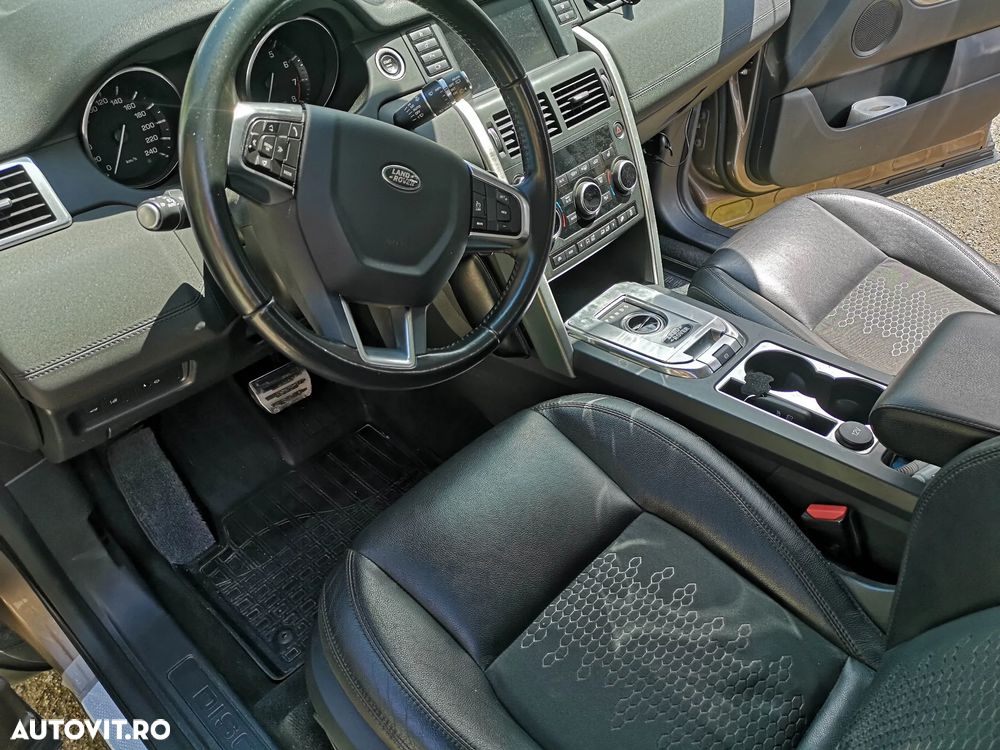 Land Rover Discovery Sport 2.0 l Si SE Aut. - 6