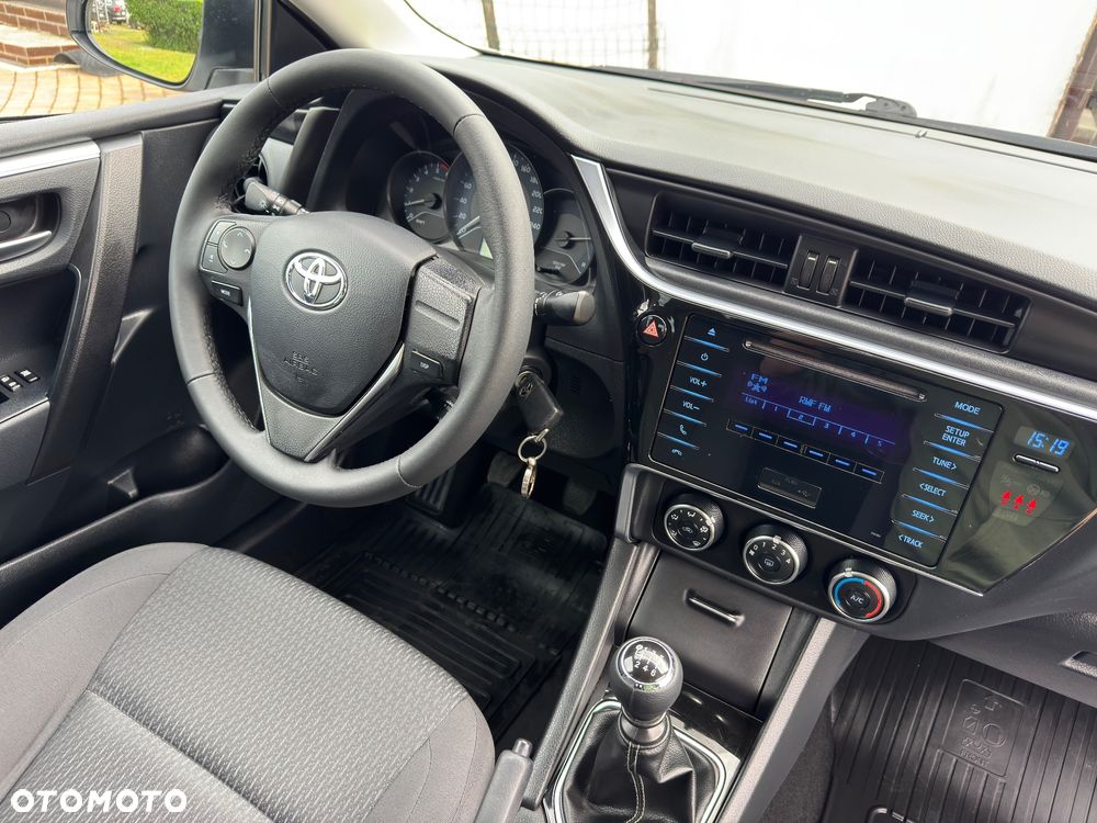 Toyota Corolla 1.4 D-4D Active EU6 - 27