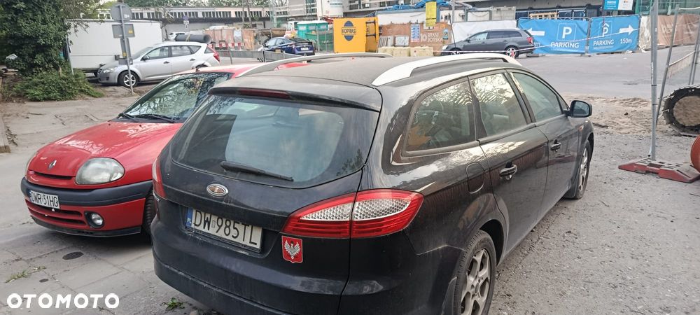 Ford Mondeo 2.0 Ambiente - 3