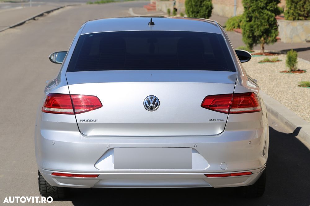 Volkswagen Passat 2.0 TDI DSG Comfortline - 10