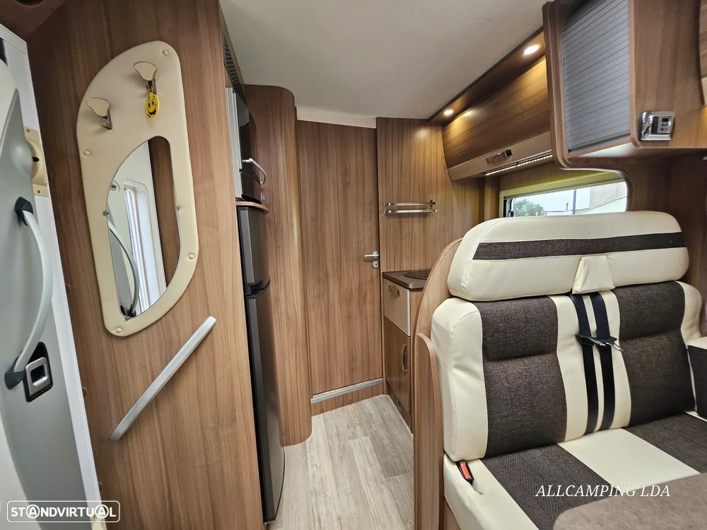 Pilote Aventura G740 CAMA CENTRAL/BASCULANTE - 44