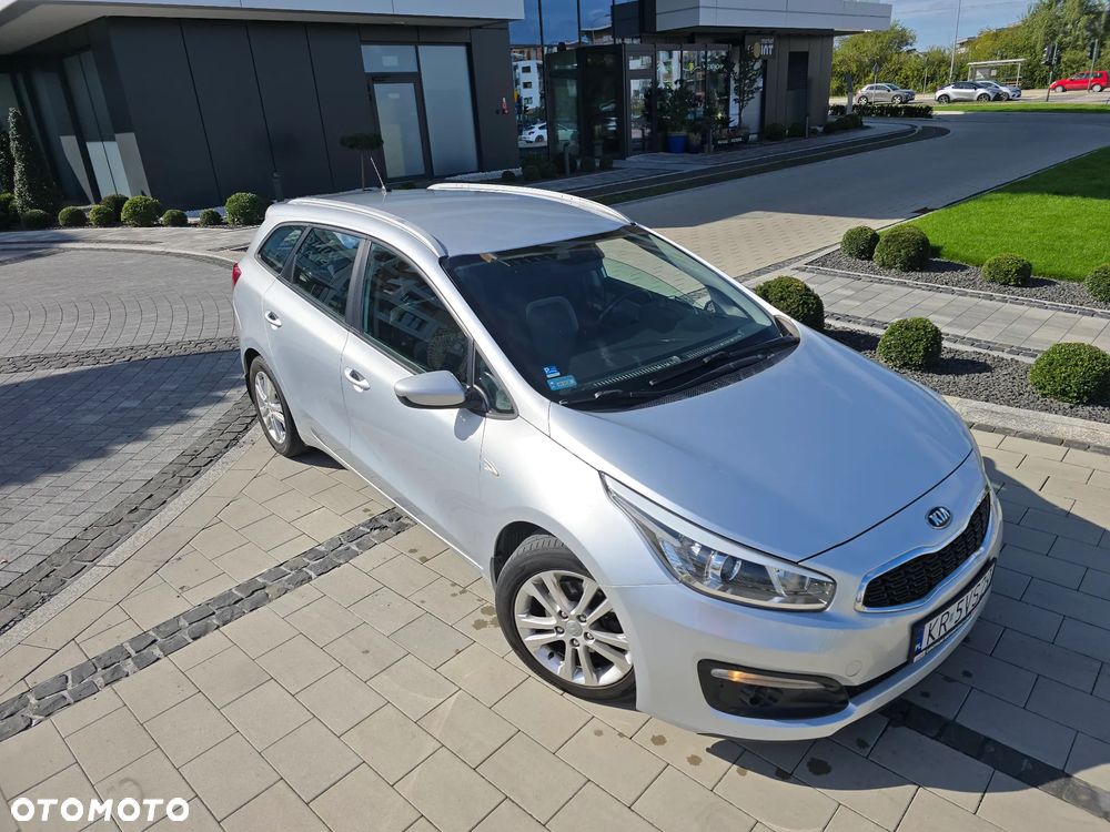 Kia Ceed - 5