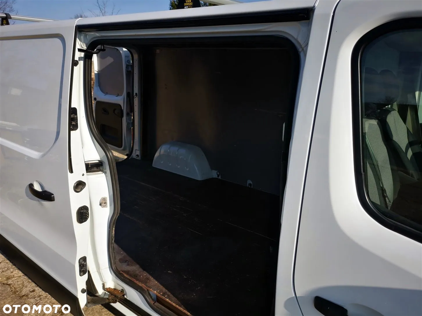 Renault Trafic - 23