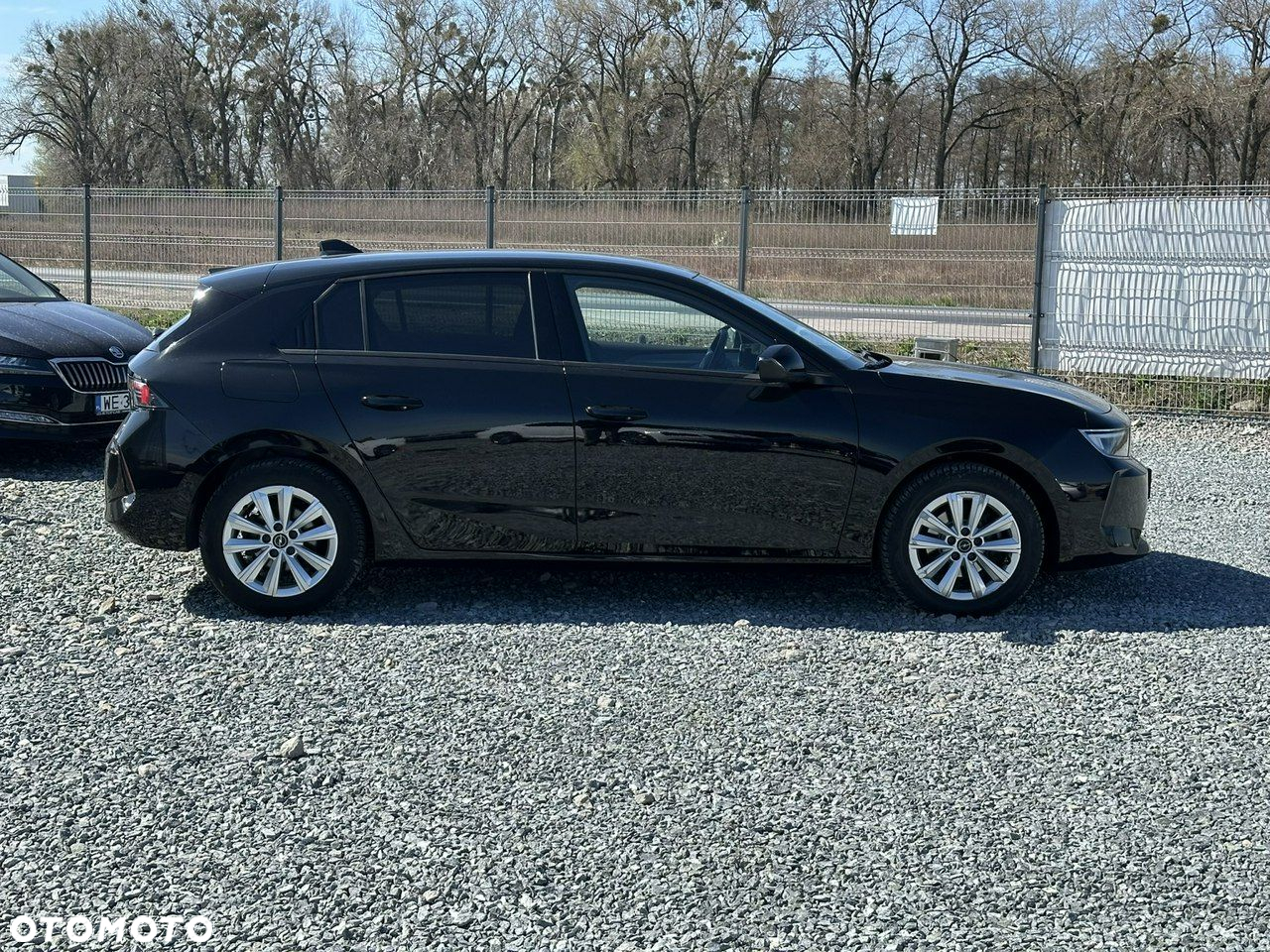 Opel Astra 1.2 Turbo Automatik Business Elegance - 4