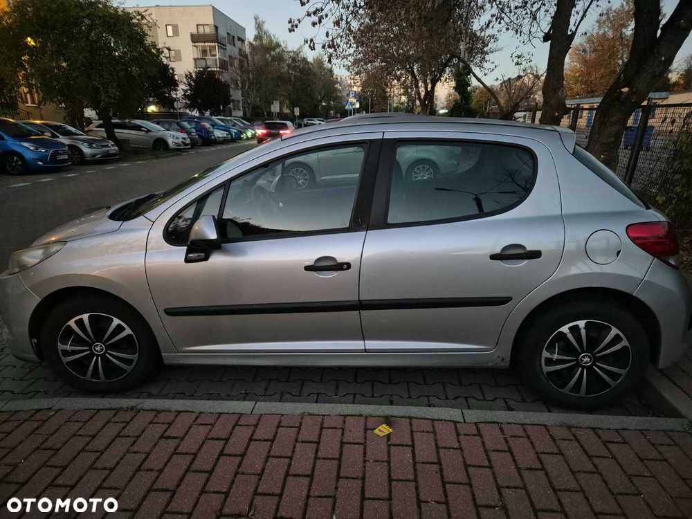 Peugeot 207