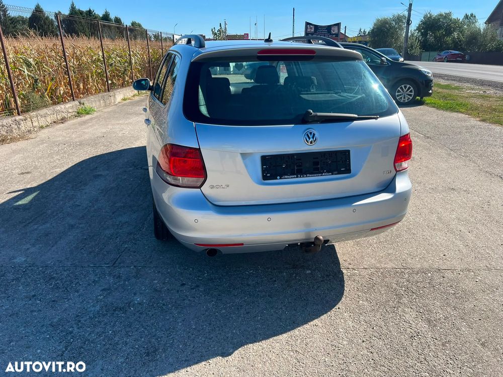 Volkswagen Golf - 6