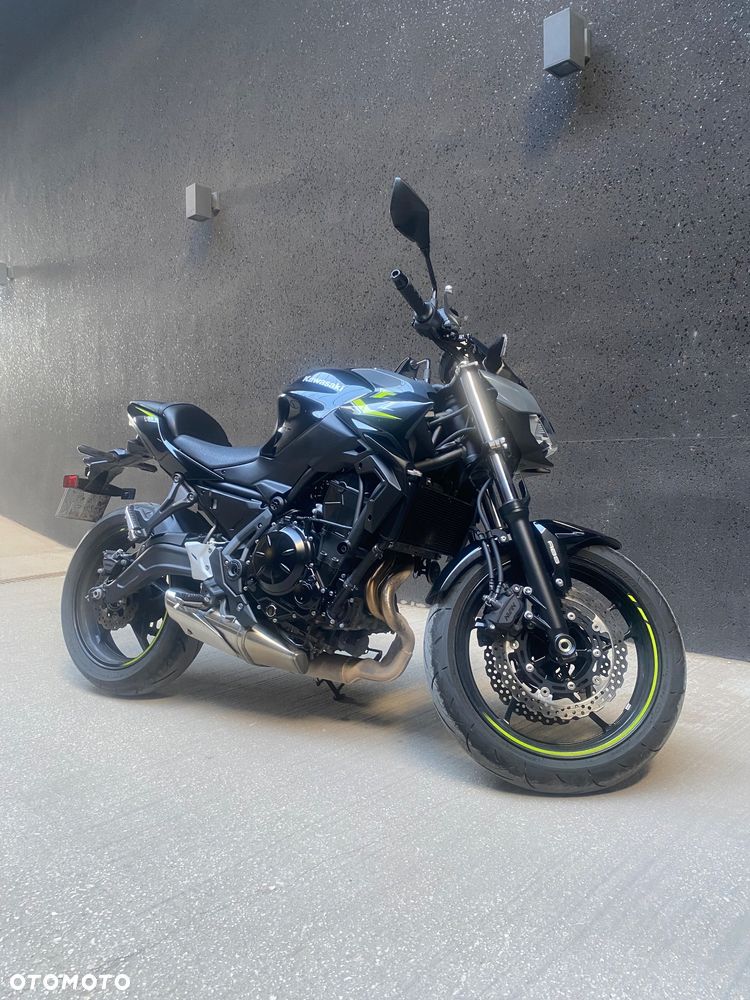 Kawasaki Z 650 - 6