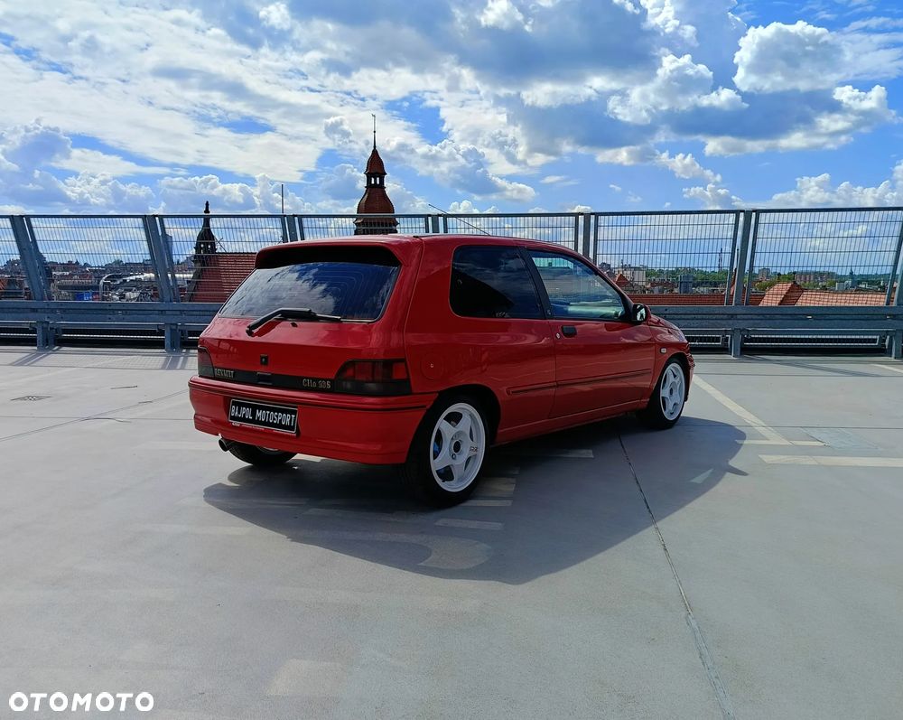 Renault Clio - 5