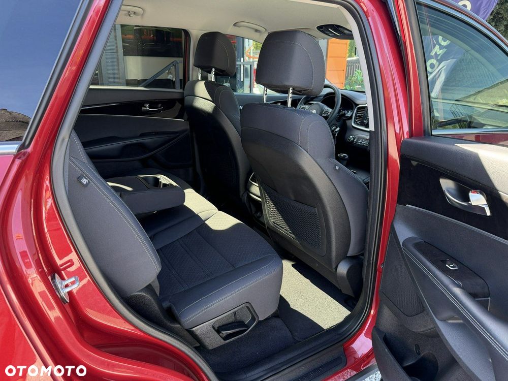 Kia Sorento - 26
