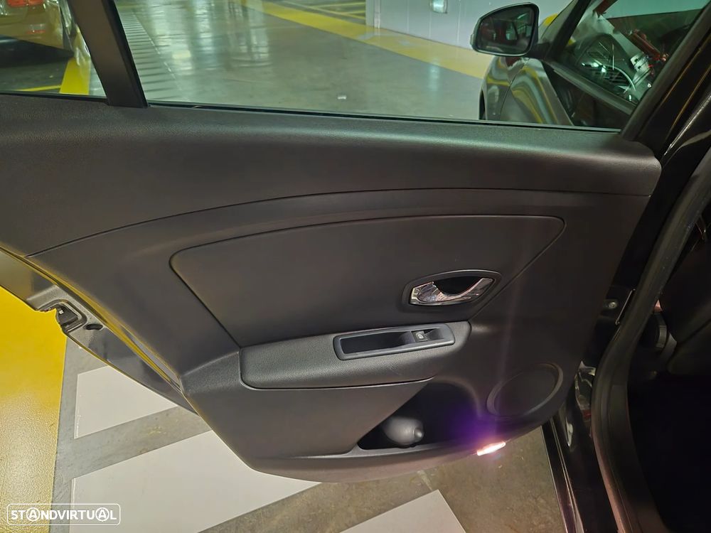 Renault Mégane Sport Tourer 1.5 dCi GT Line - 32