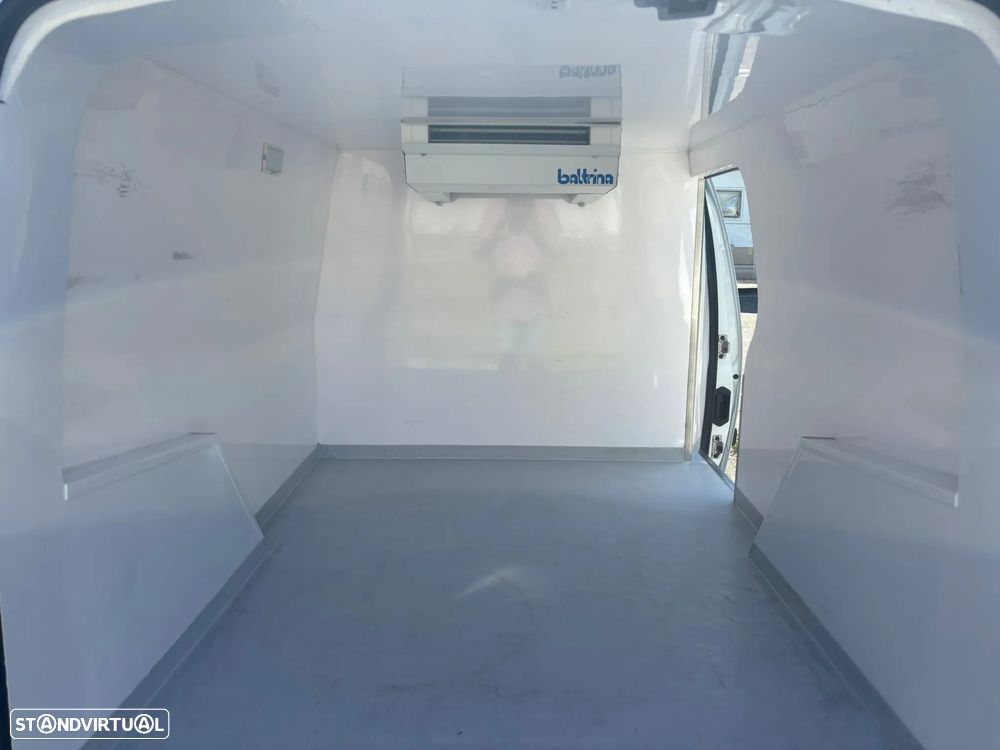 Renault KANGOO SISTEMA DE FRIO -5º - FRIO PARQUE - IVA DEDUTÍVEL - 11