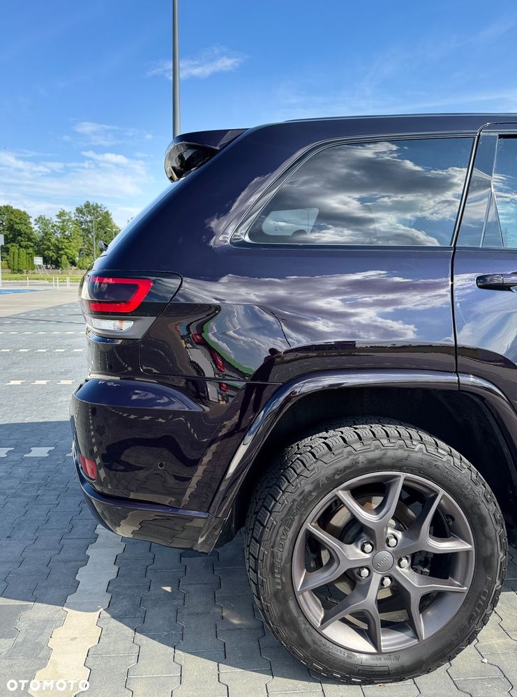 Jeep Grand Cherokee - 10